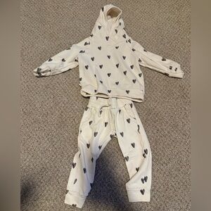 Childhood Clothing- Heart Patterned Hoodie and Pants Set 3t/2t